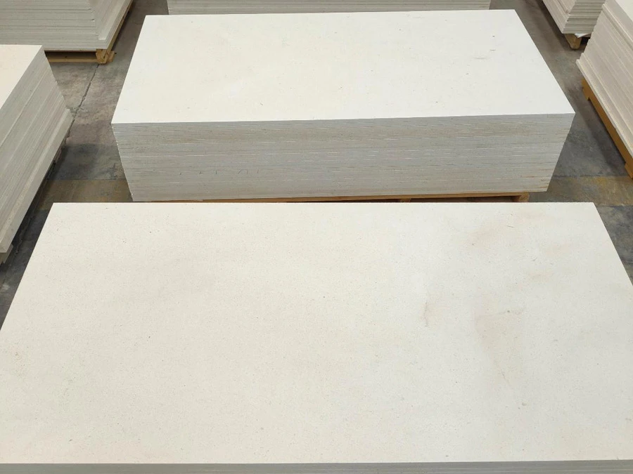 Caliza Capri Limestone Tile Polished.jpg Caliza Capri Limestone Tile Polished.jpg