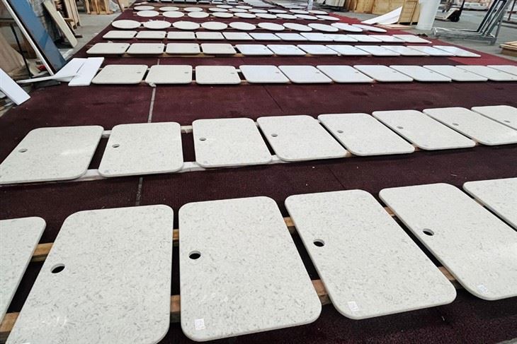 White Wave Quartz Table